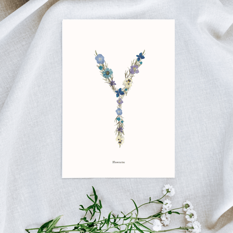 petite-affiche-herbier-lettre-flowrette-bleue