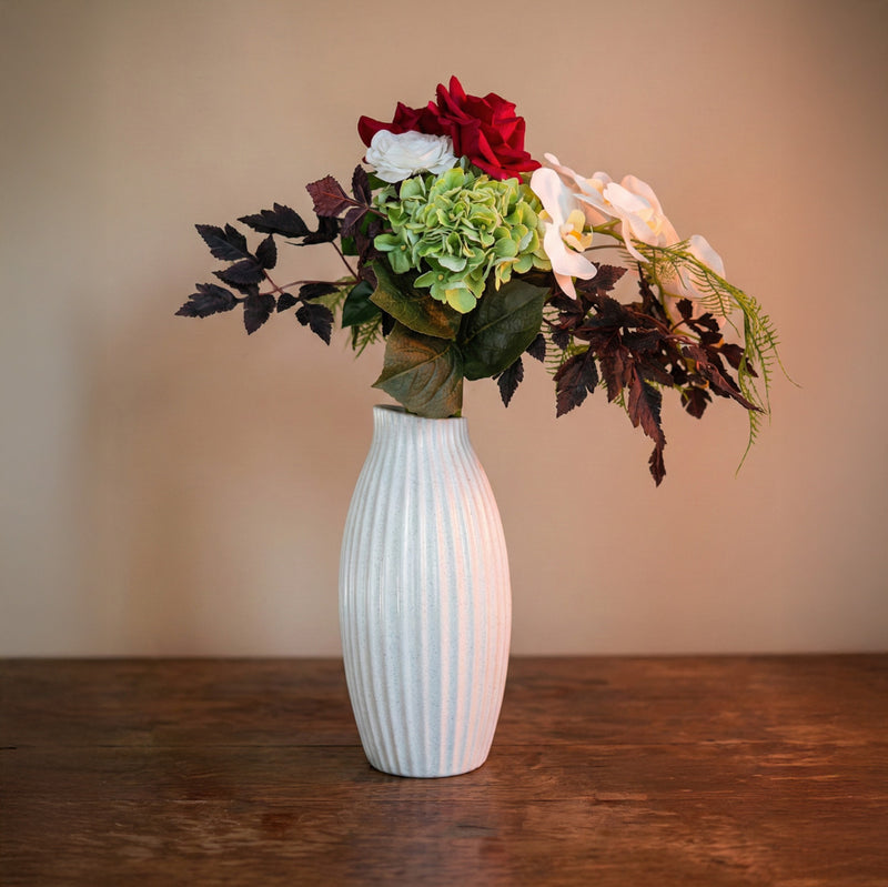 Bouquet of artificial flowers Valentine's Day 2026