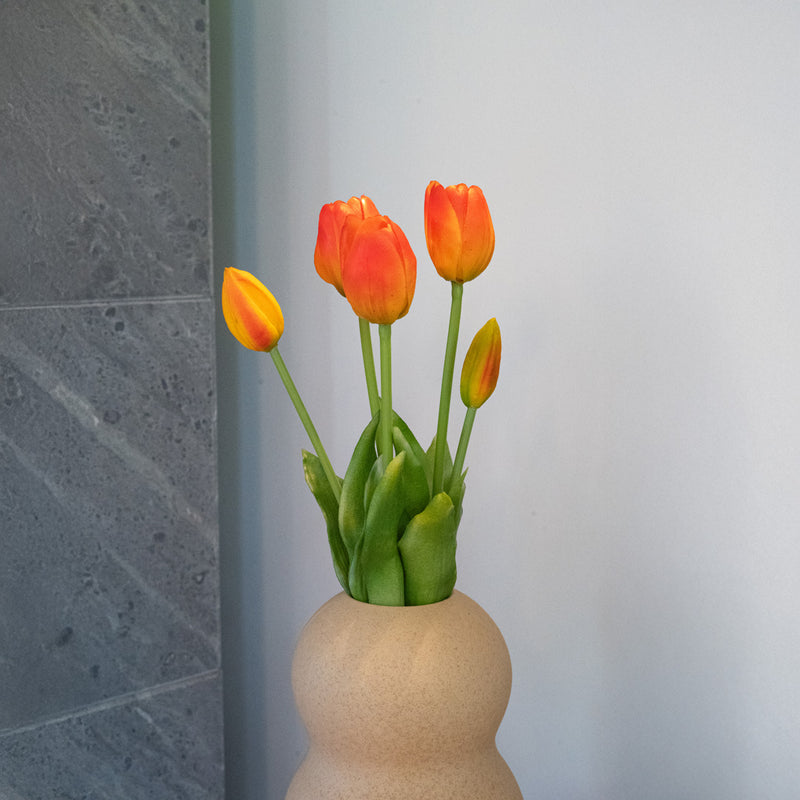 Bota de tulipán artificial naranja