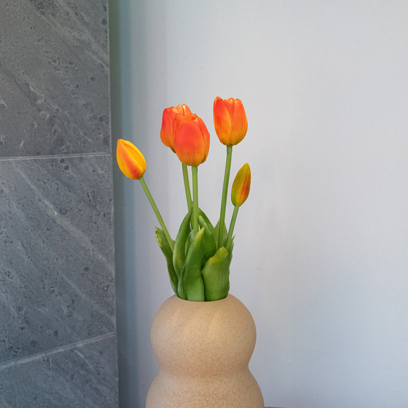 Bota de tulipán artificial naranja