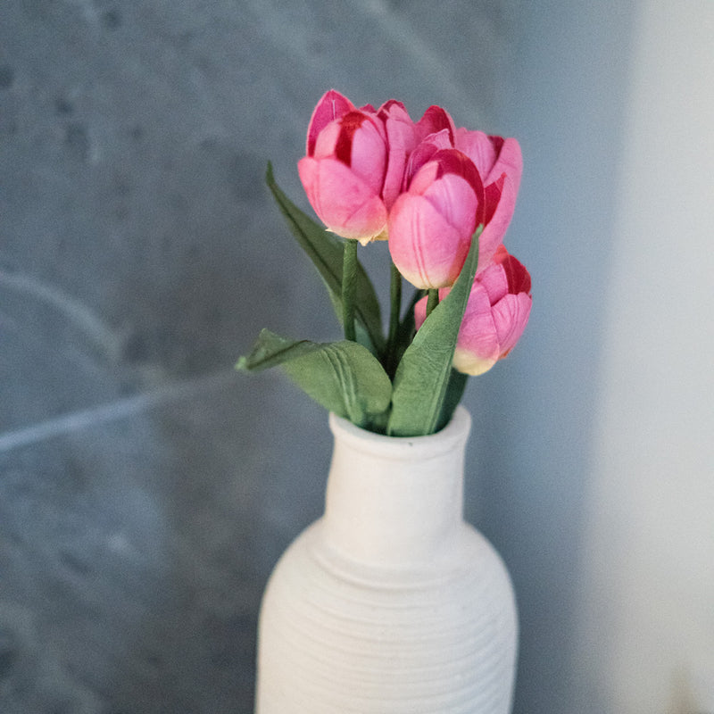 Mini dark pink paper tulip