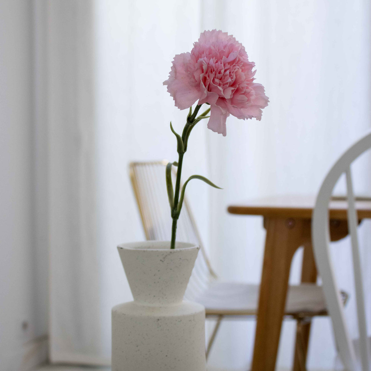 Œillet rose clair artificiel à la tige x1, fausse fleur réaliste, déco florale intérieure