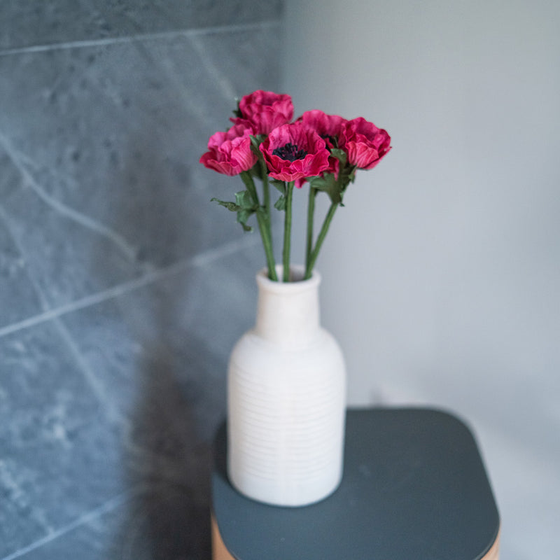 Anémona de papel fucsia pequeña