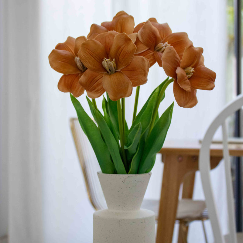 Tulipe ouverte orange artificielle à la tige x5, fausse fleur réaliste, déco florale intérieure
