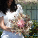 bouquet-en-fleurs-sechees-rose-pale