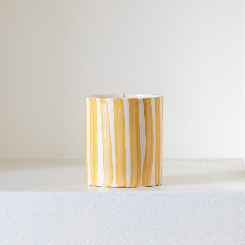 collection-rayee-flowrette-bougie-jaune-parfum-monoi