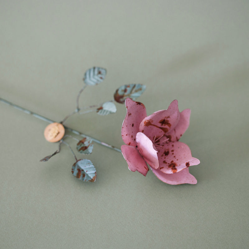 Fleur en laiton Kalika beige