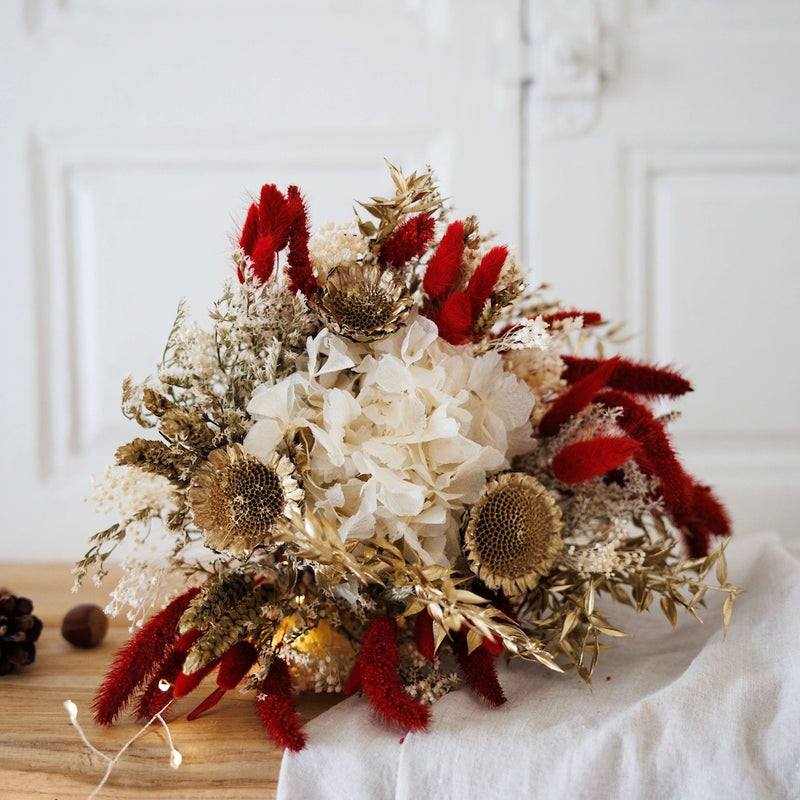 Bouquet fleurs séchées et stabilisées d'hiver rouge