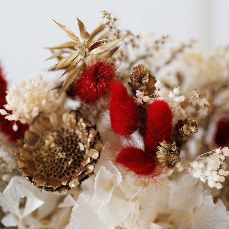 Bouquet fleurs séchées et stabilisées d'hiver rouge