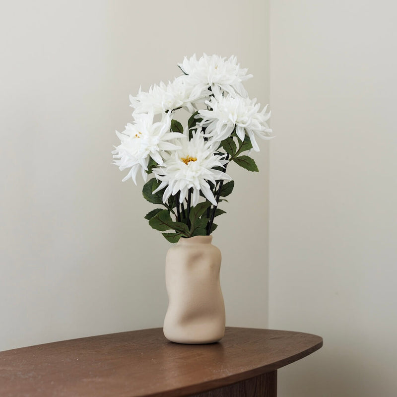 White Dahlia