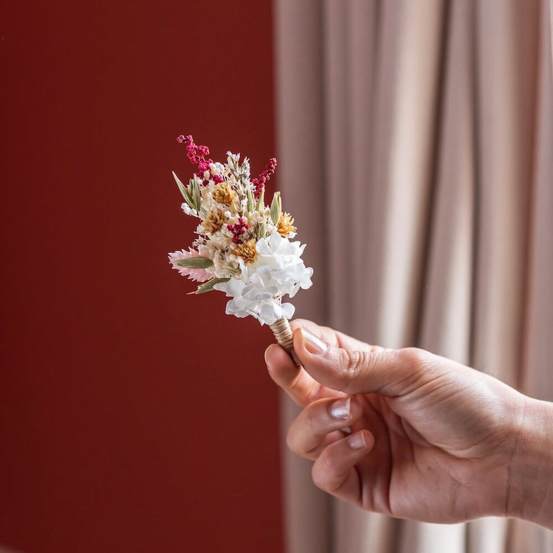 boutonniere-fleurs-sechees-flowrette-mariage-ombeline
