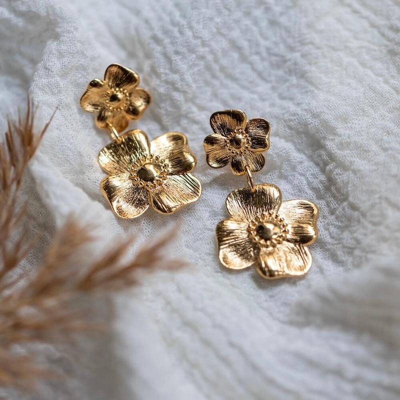 grandes-boucles-oreille-fleurs 1000 × 1000px