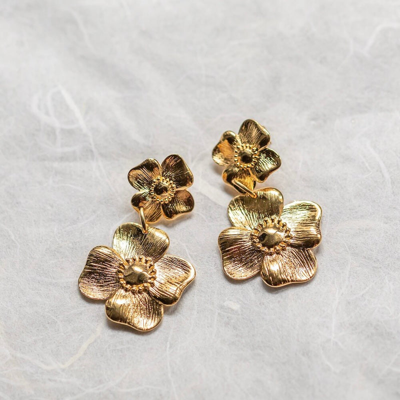 grandes-boucles-oreille-fleurs 1000 × 1000px