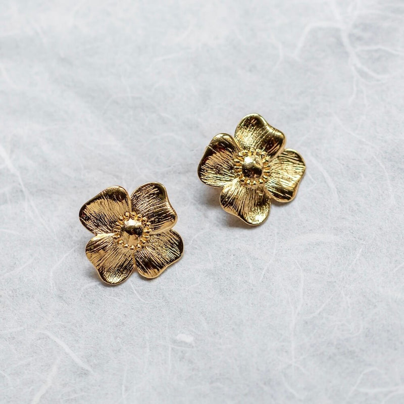 petites-boucles-forme-fleurs